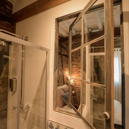 Alojeria Lejlighed *